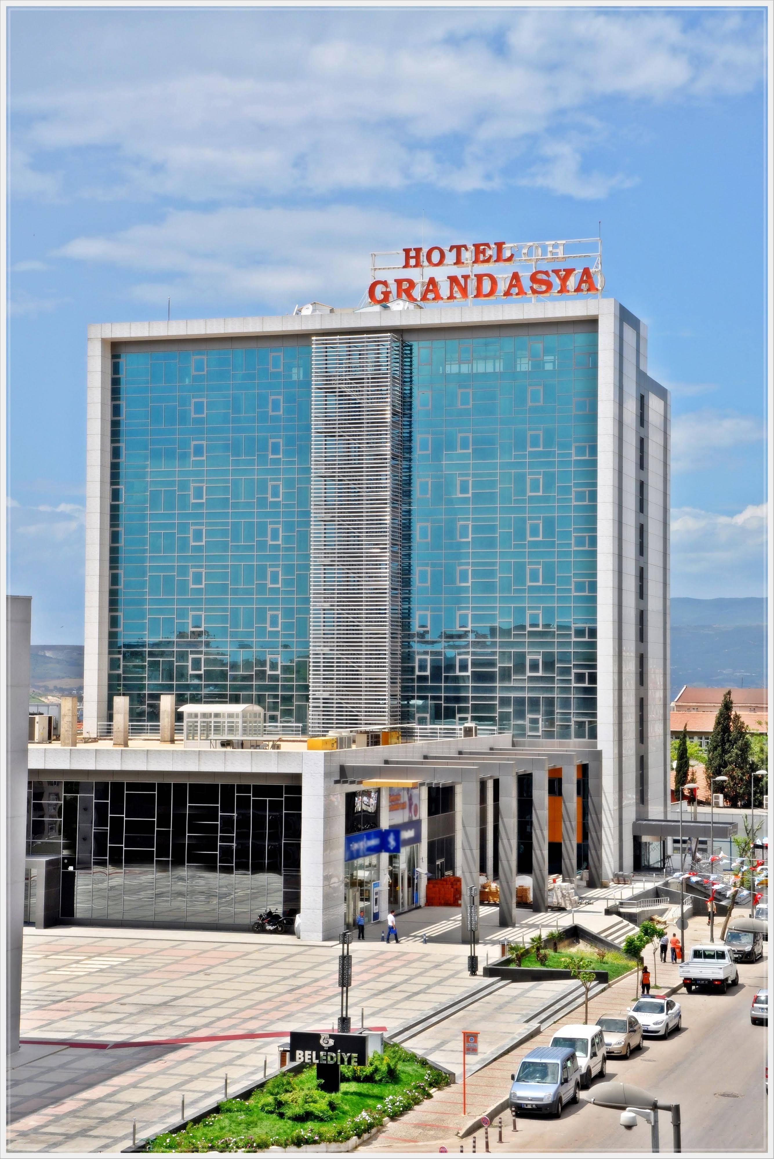 阿霞大酒店 Bandırma 外观 照片