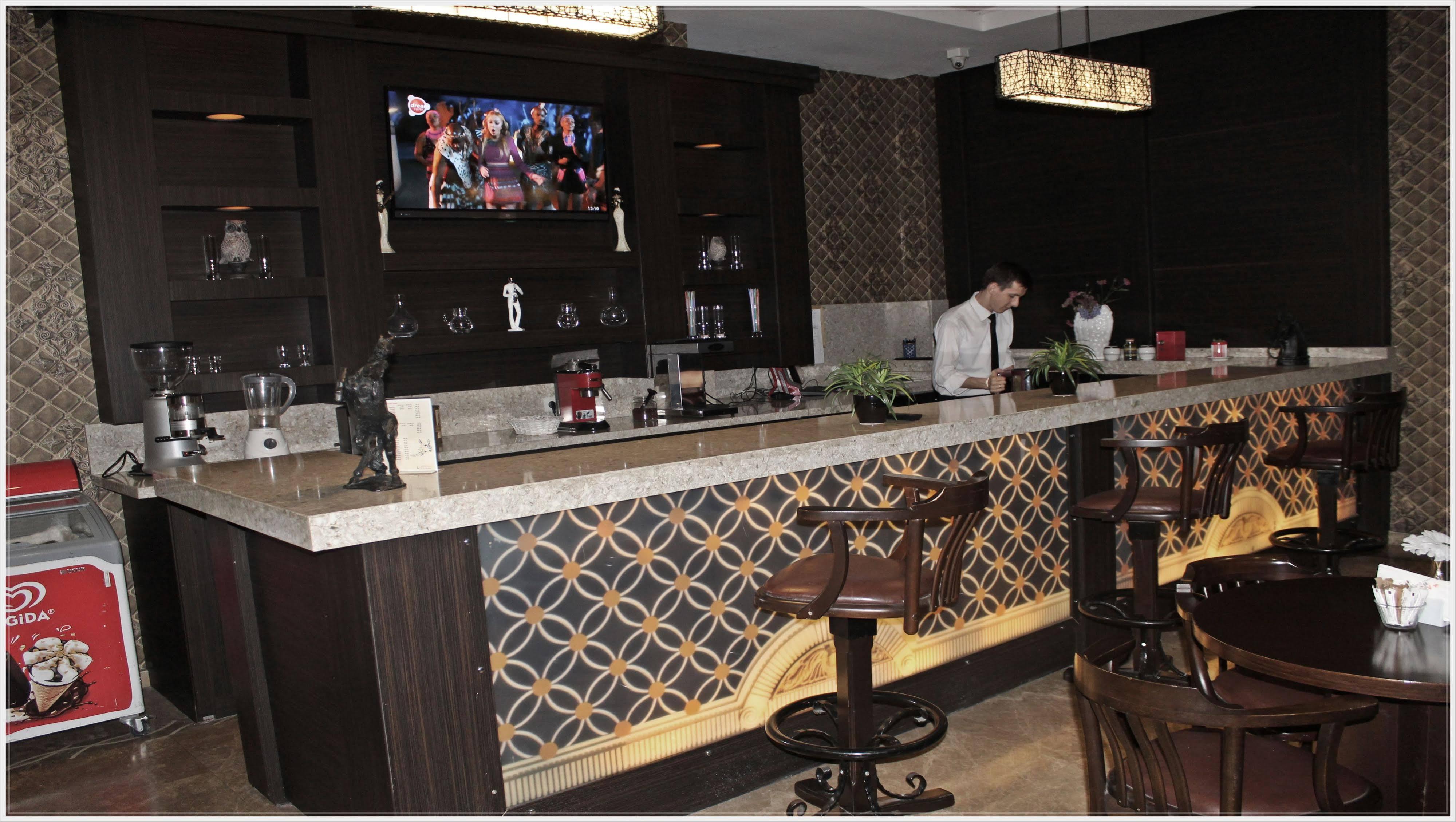 阿霞大酒店 Bandırma 外观 照片